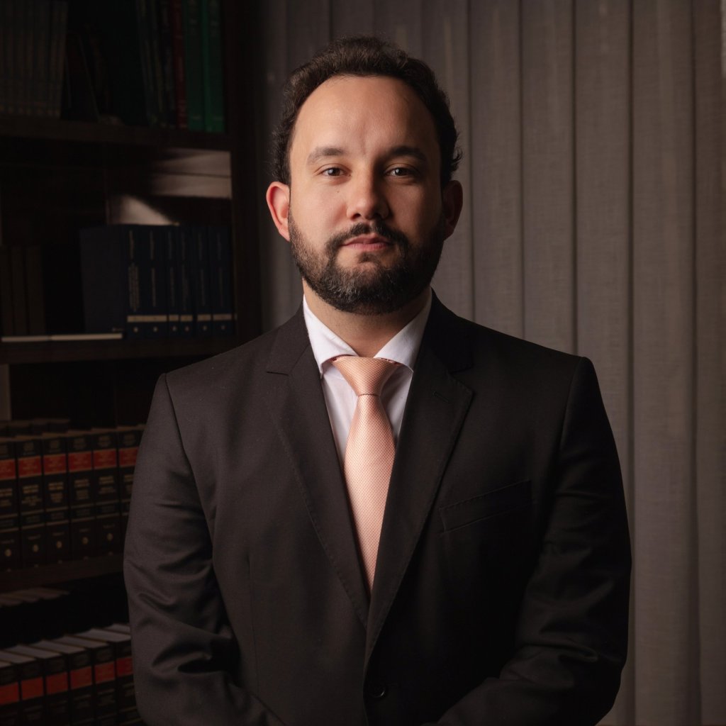 Victor-Almeida